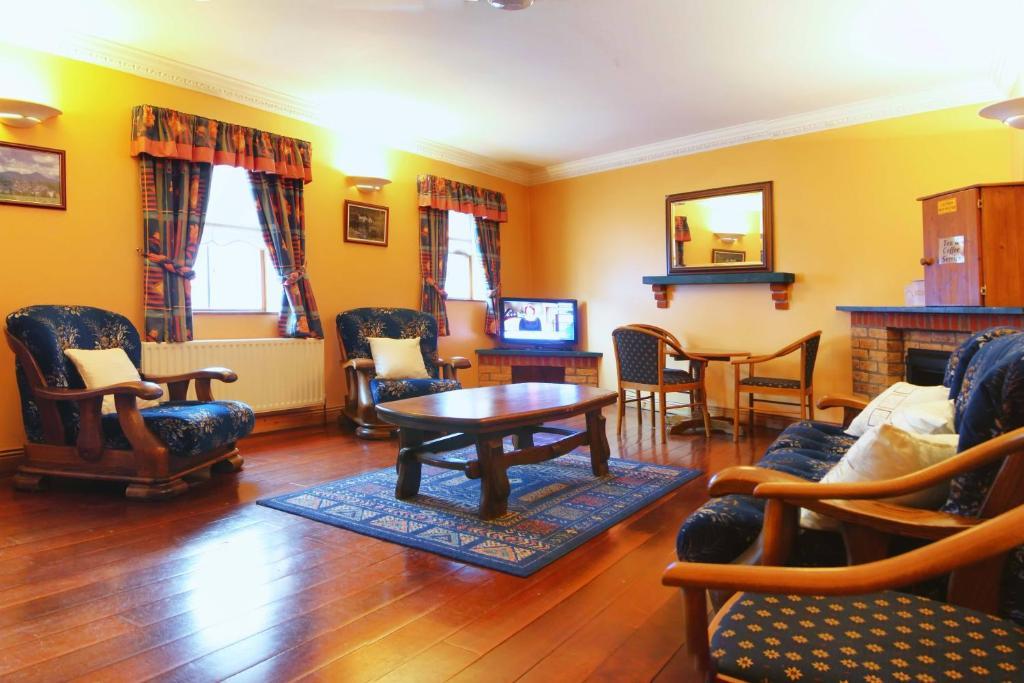 Mccarthy'S Lodge B&B Westport Exterior foto